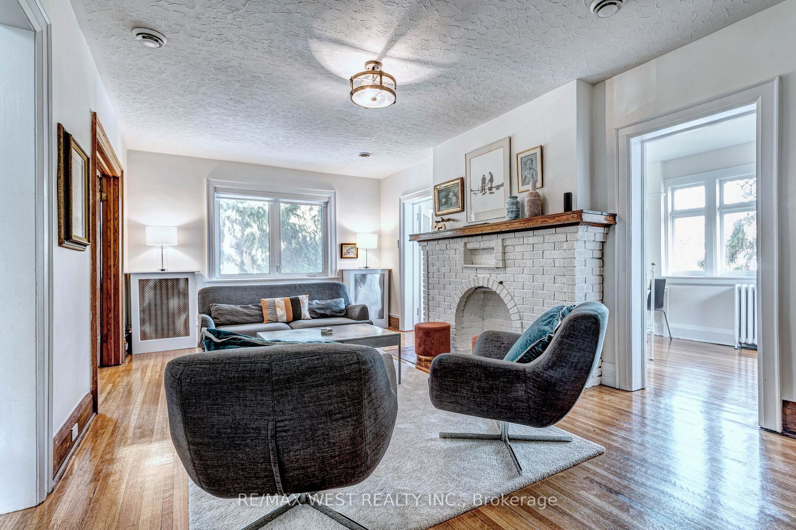 24-fairview-avenue-toronto-ontario-w13053666