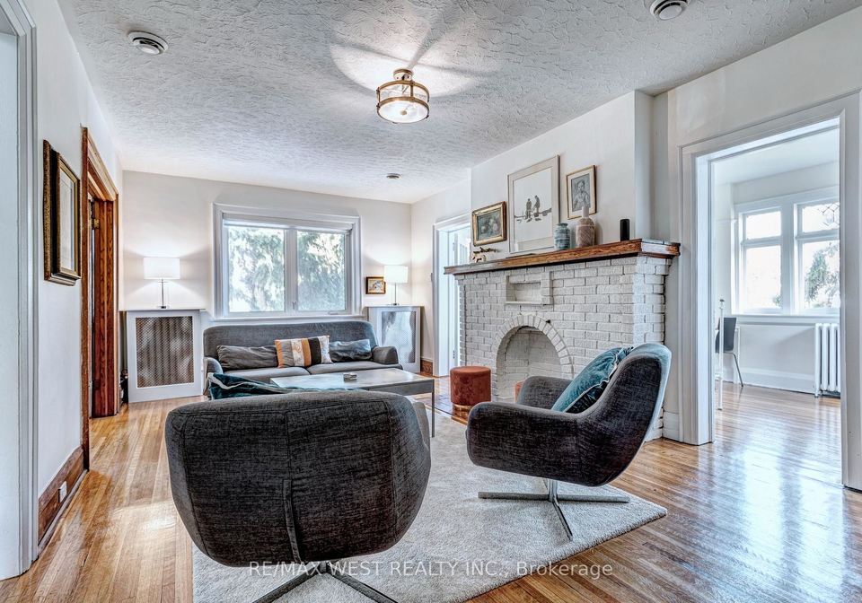 24-fairview-avenue-toronto-ontario-w13053666