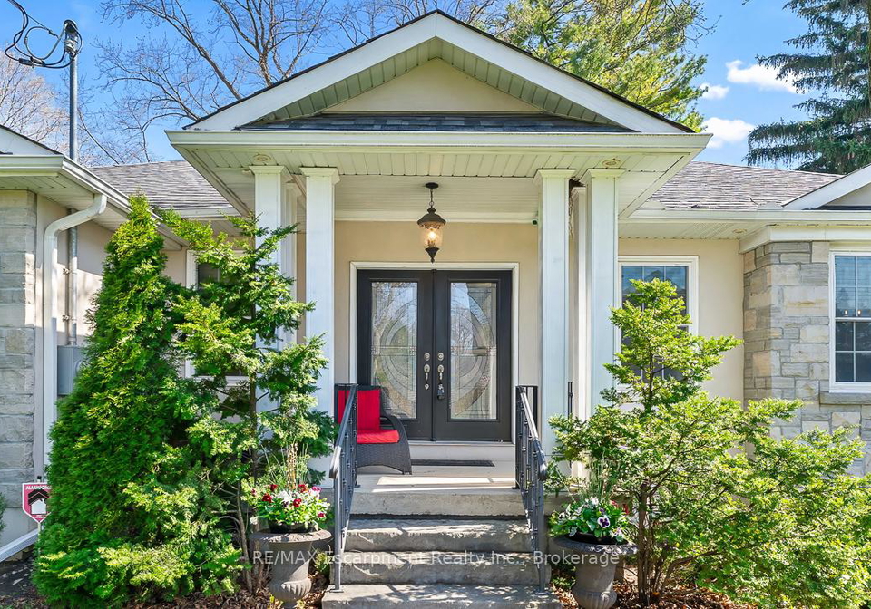 429-smith-lane-oakville-ontario-w13053882