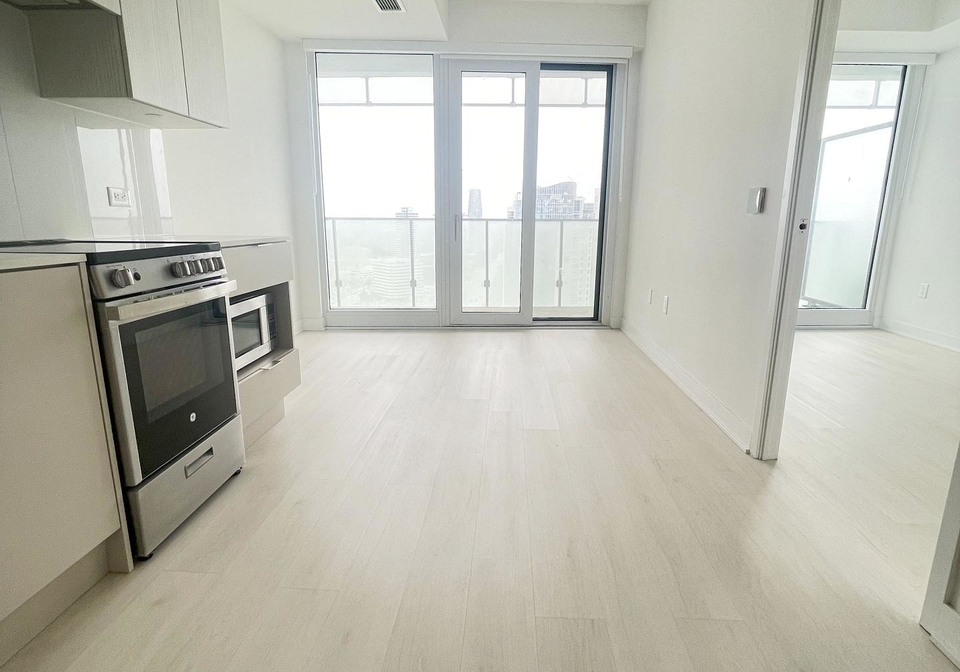 3900-confederation-parkway-mississauga-ontario-w13054376