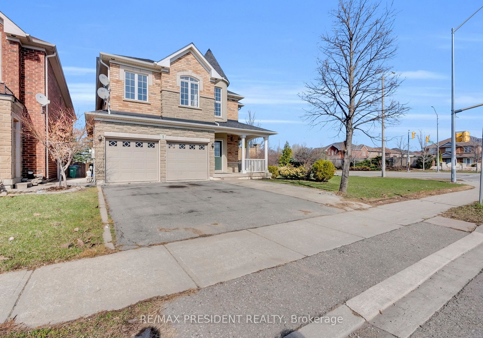 1-crown-victoria-drive-brampton-ontario-w13054856