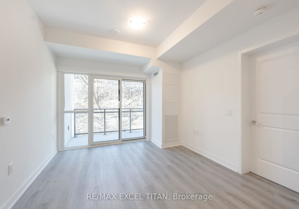 25-neighbourhood-lane-etobicoke-ontario-w13055002