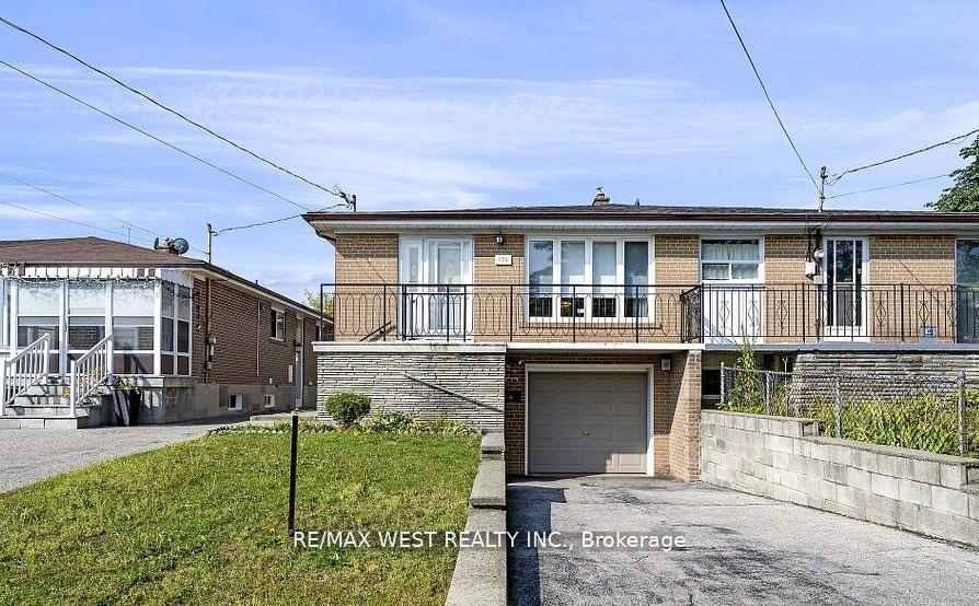 136-duncanwoods-drive-york-ontario-w13055104
