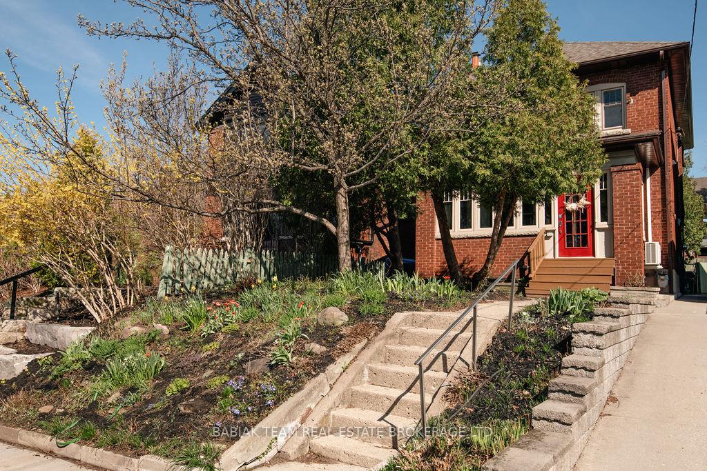 30-woodside-avenue-toronto-ontario-w13055170