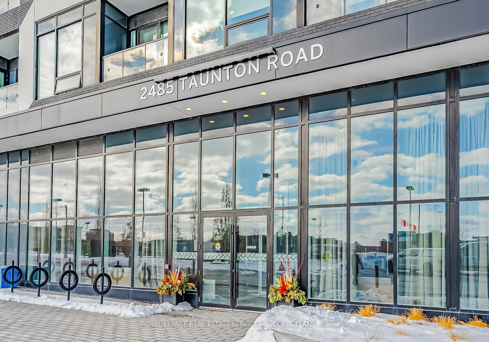 2485-taunton-road-oakville-ontario-w13055364