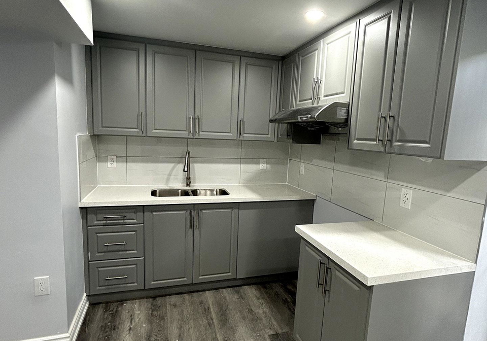 4361-haydock-park-drive-mississauga-ontario-w13055386