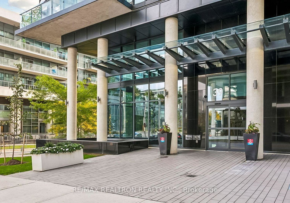 39-annie-craig-drive-etobicoke-ontario-w13055406