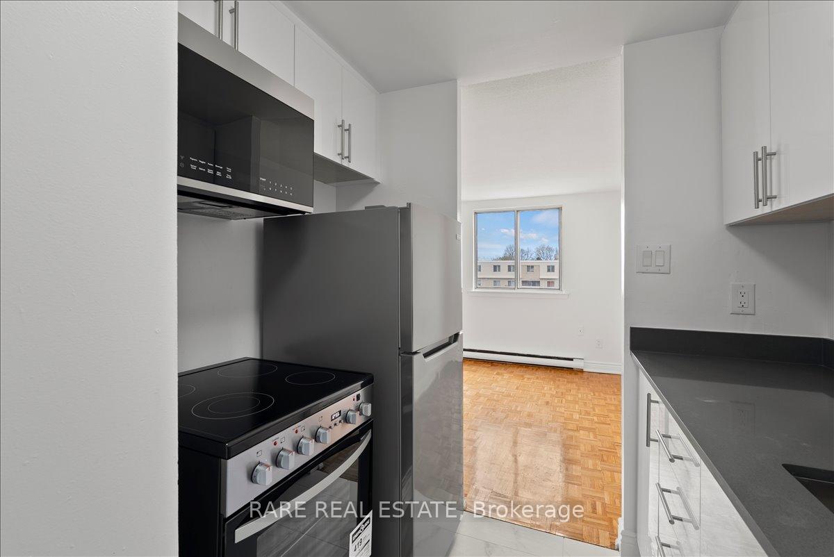 7555-goreway-drive-mississauga-ontario-w13055416