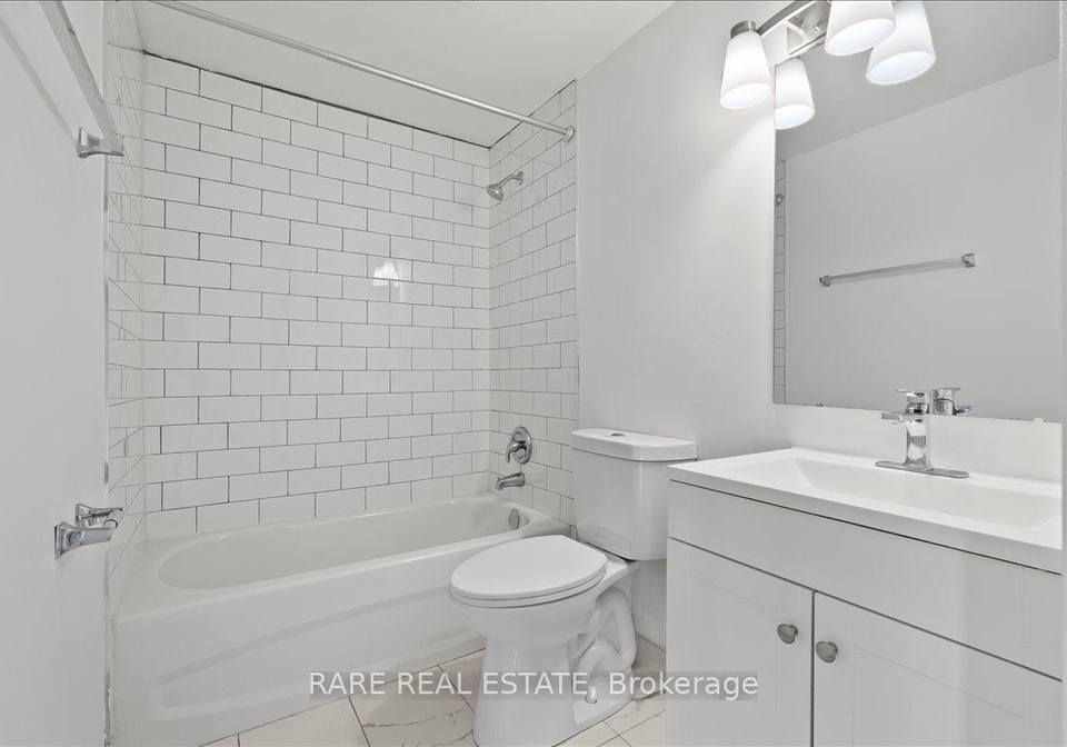 7555-goreway-drive-mississauga-ontario-w13055420