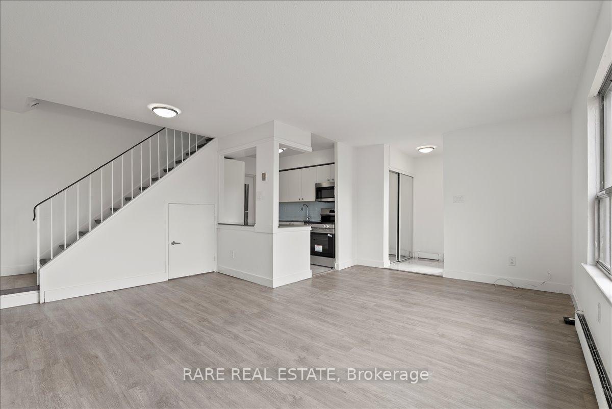 7555-goreway-drive-mississauga-ontario-w13055438