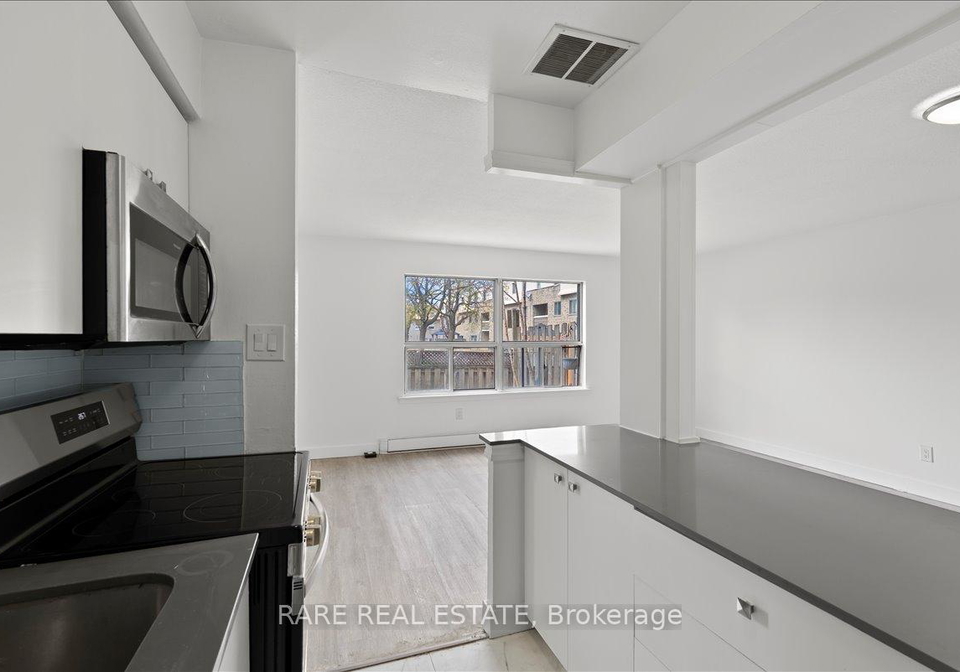 7555-goreway-drive-mississauga-ontario-w13055438