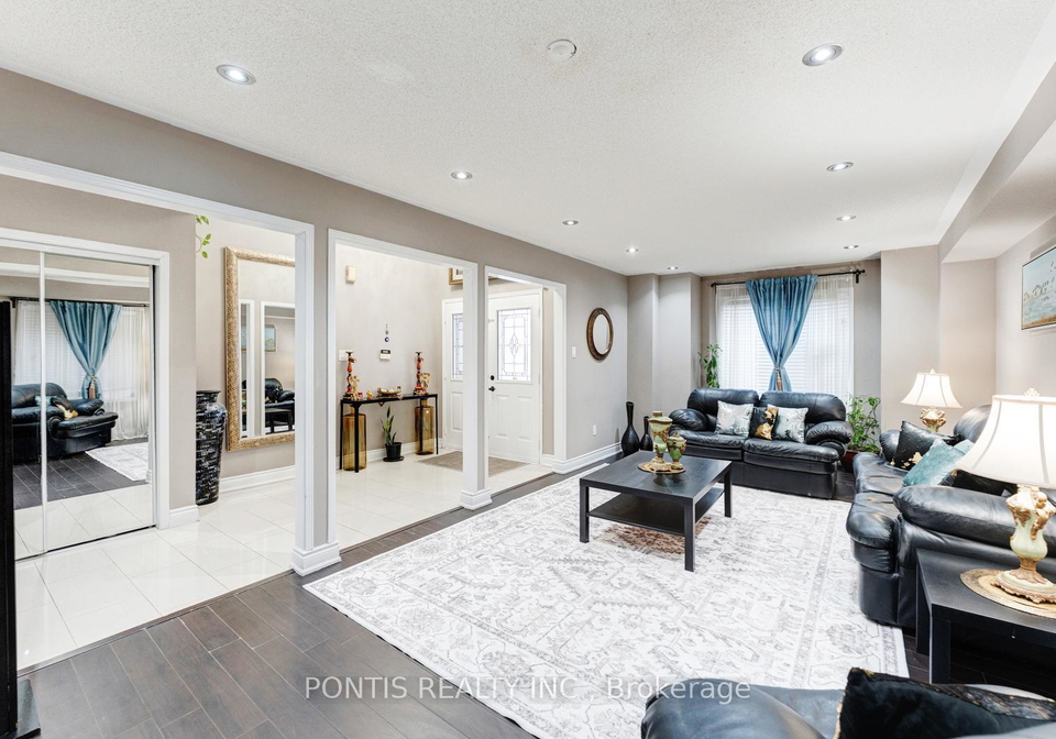 48-sawston-circle-brampton-ontario-w13055448
