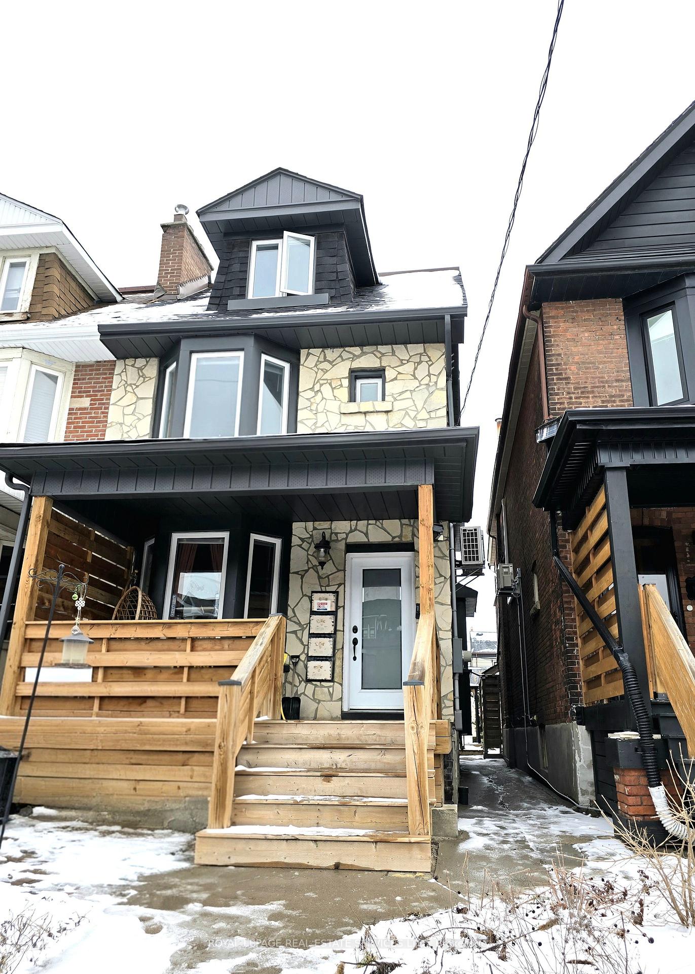 1399-lansdowne-avenue-toronto-ontario-w13055462