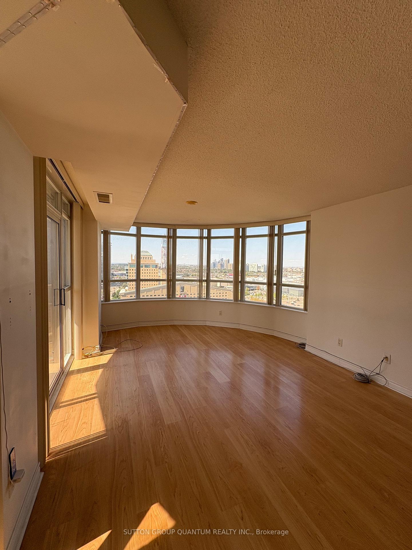 310-burnhamthorpe-road-w-mississauga-ontario-w13055812