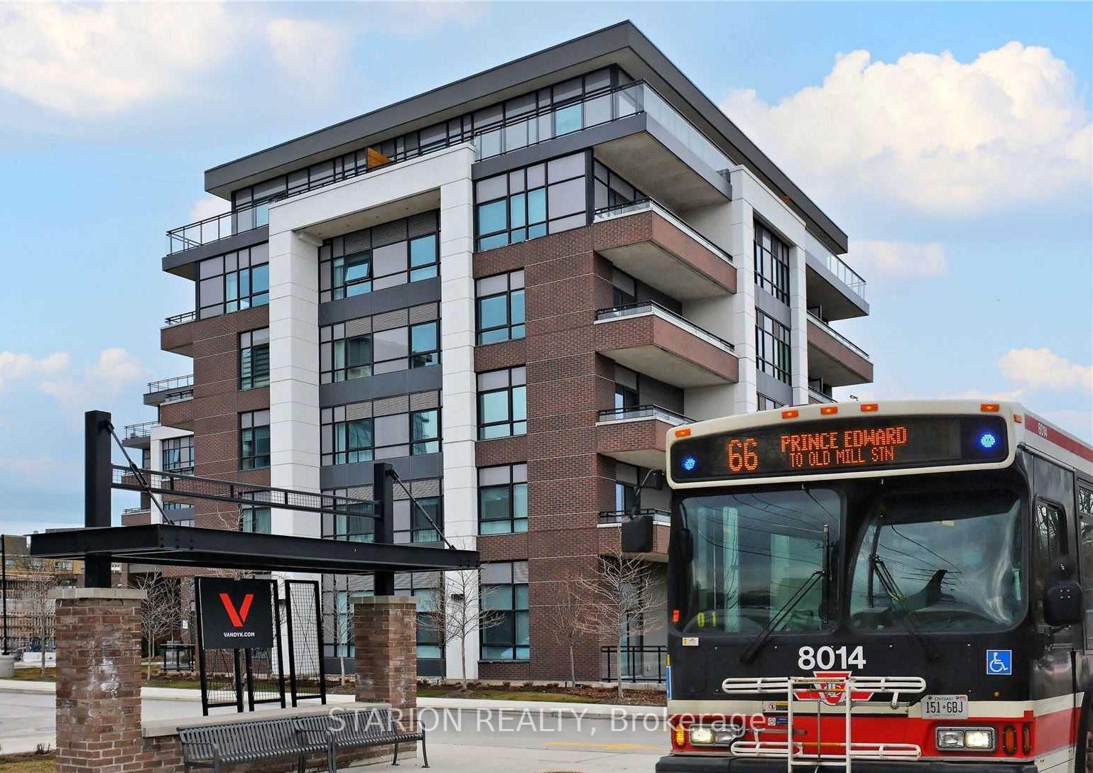 25-neighbourhood-lane-etobicoke-ontario-w13055886