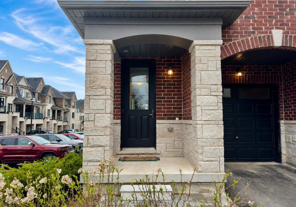 1434-national-common-burlington-ontario-w13055910