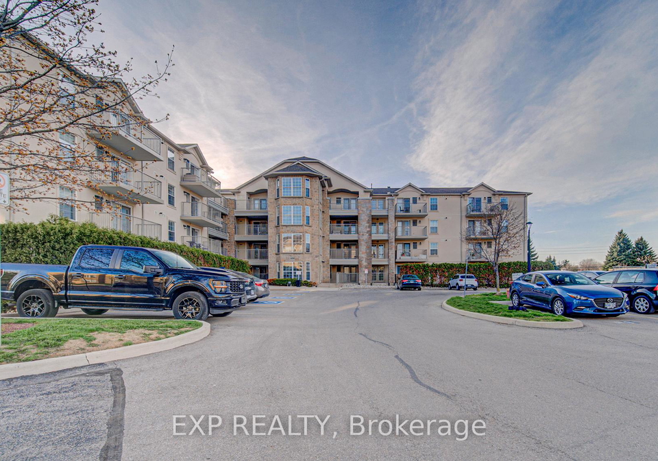 1490-bishops-gate-oakville-ontario-w13055916