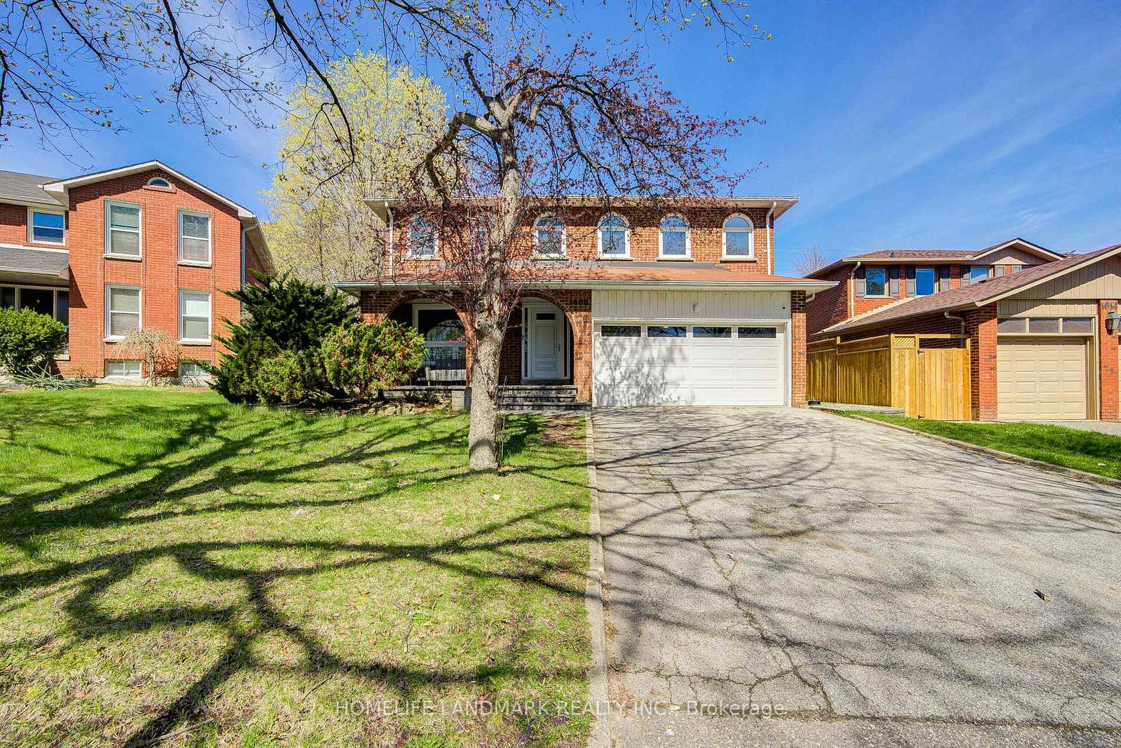 1608-sherwood-forrest-circle-mississauga-ontario-w13055974