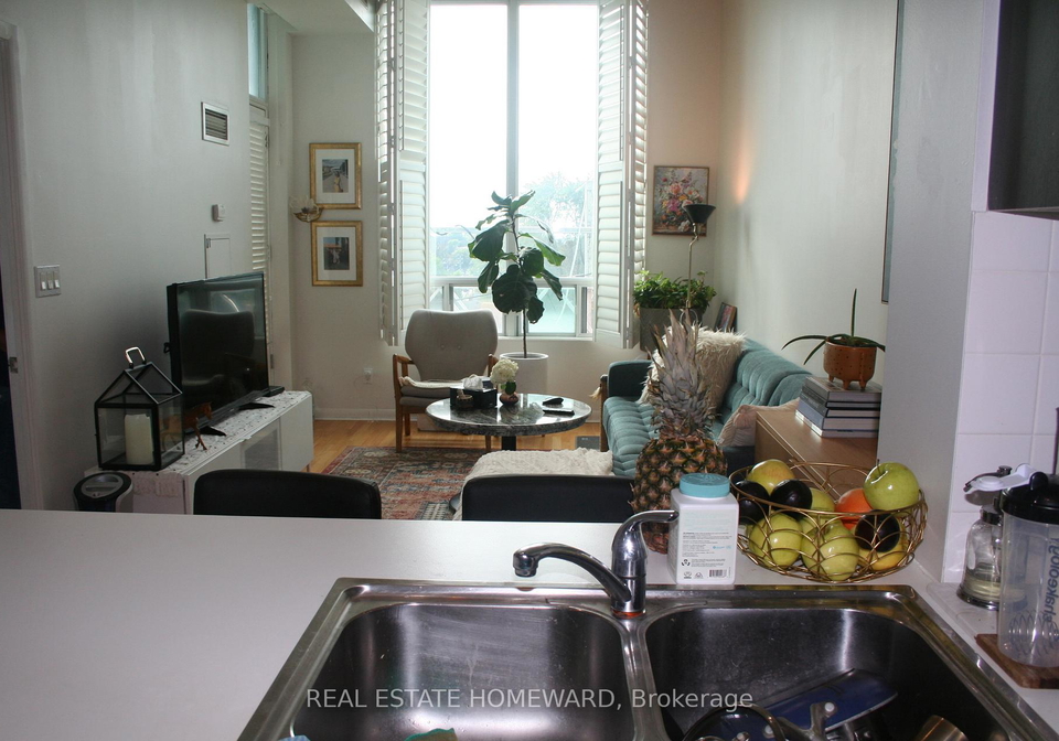 3391-bloor-street-w-etobicoke-ontario-w13056122