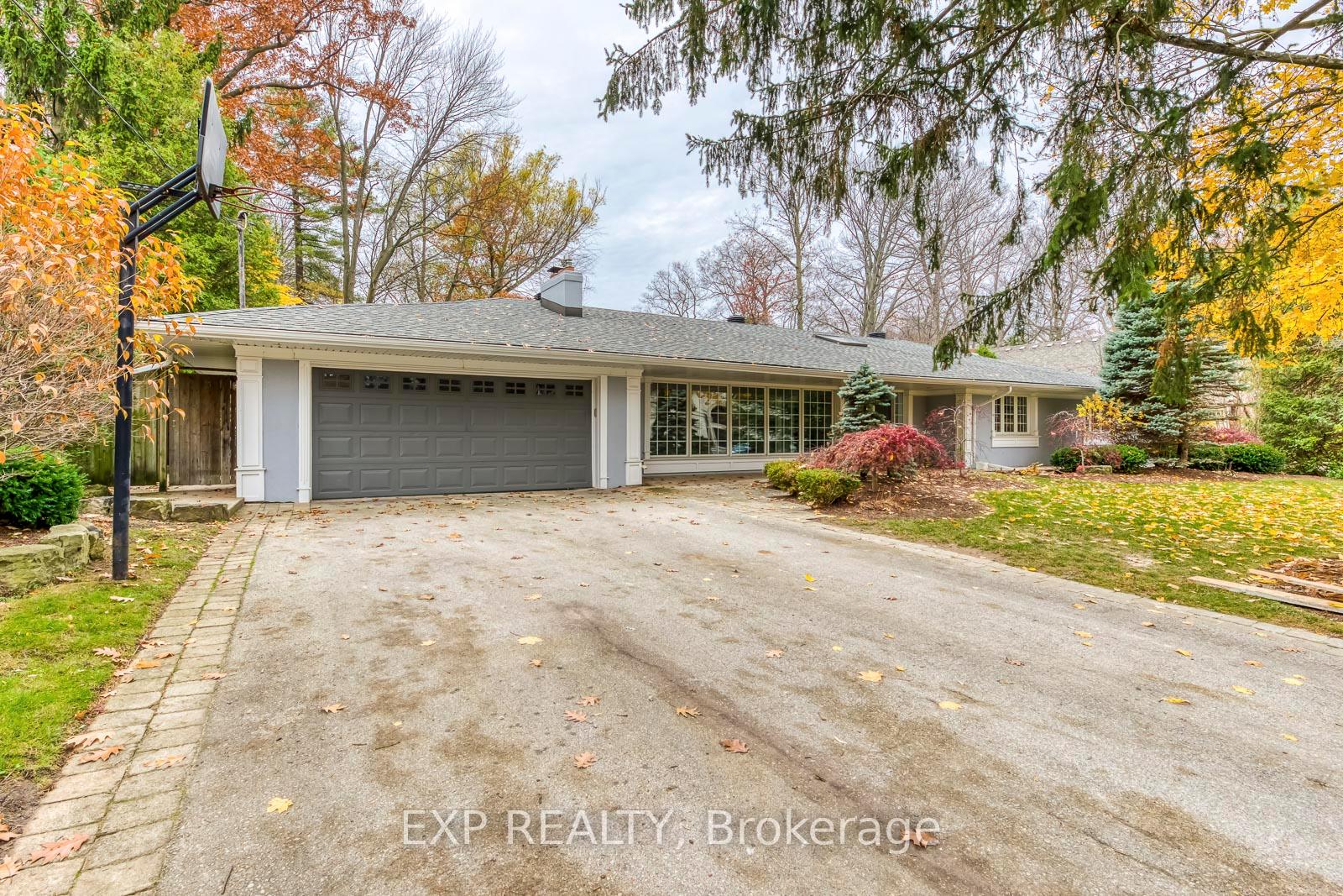 282-burgundy-drive-oakville-ontario-w13056148