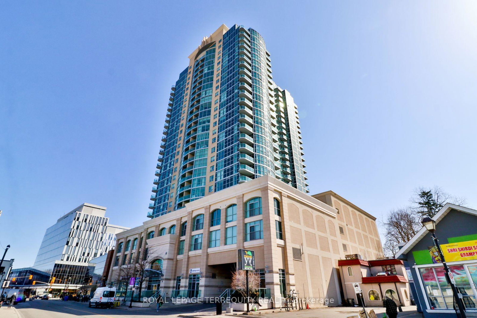 9-george-street-n-brampton-ontario-w13056444
