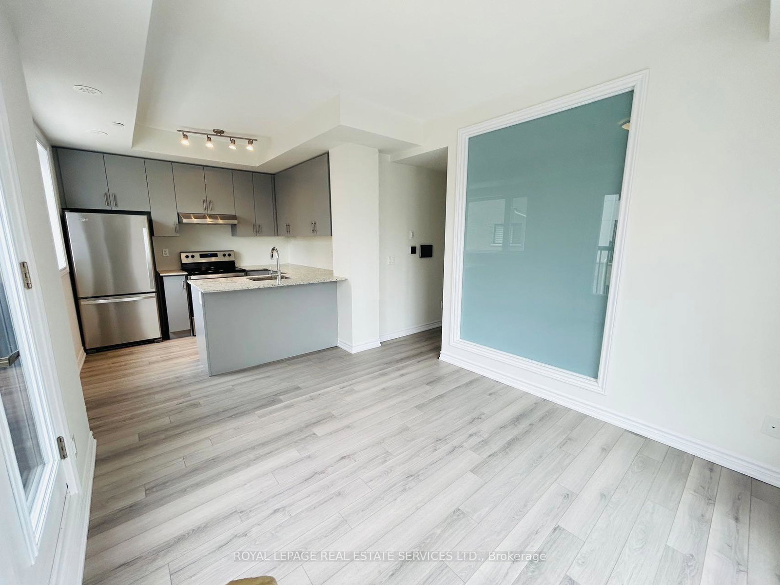 349-wheat-boom-drive-oakville-ontario-w13056450