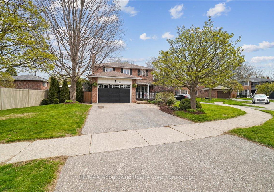 149-ward-court-oakville-ontario-w13056784