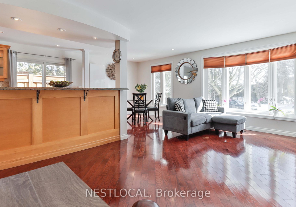 1286-landfair-crescent-oakville-ontario-w13056944