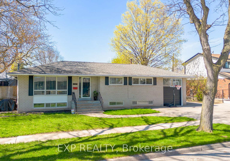 2387-cyprus-avenue-burlington-ontario-w13057070