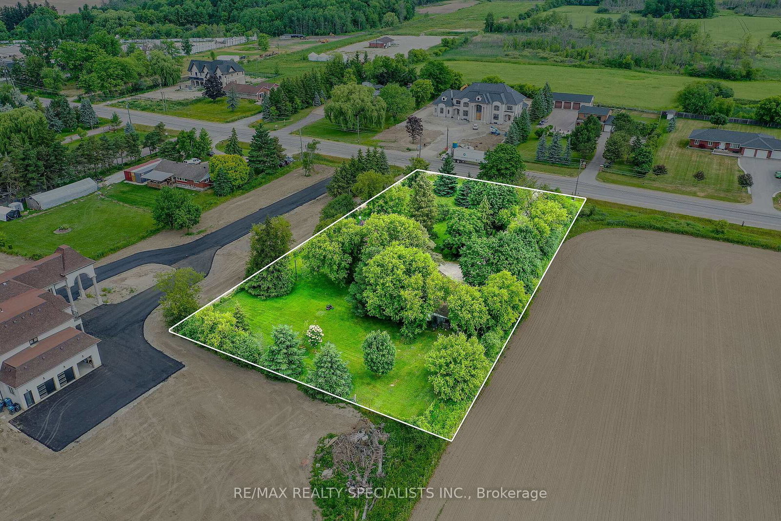 15208-airport-road-n-caledon-ontario-w13057716