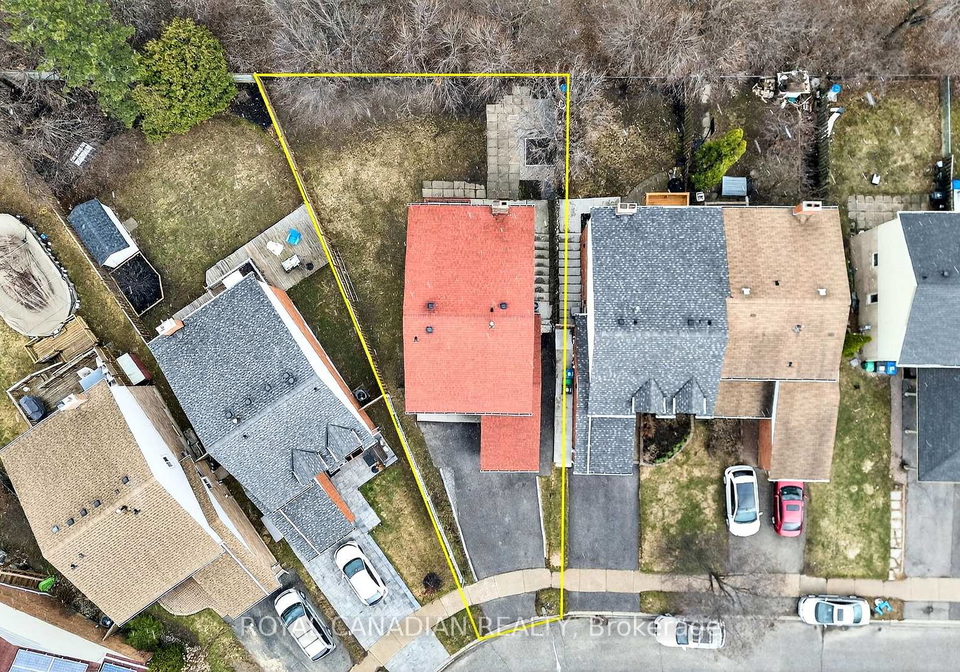 44-rushmore-crescent-brampton-ontario-w13057952