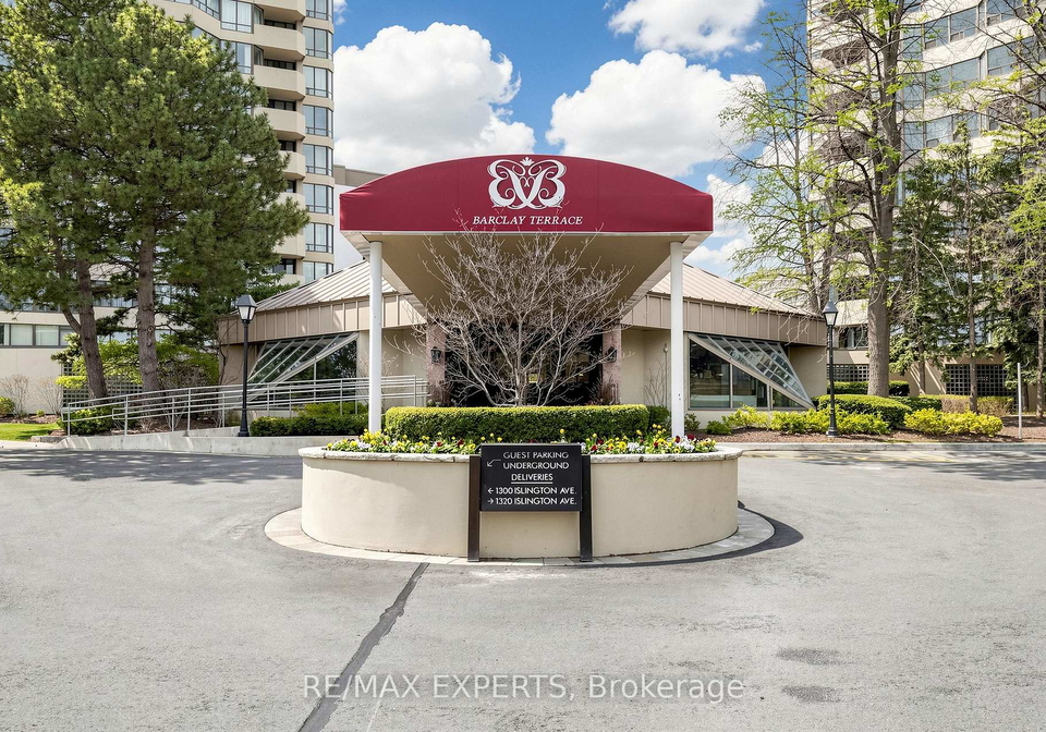 1300-islington-avenue-etobicoke-ontario-w13057966