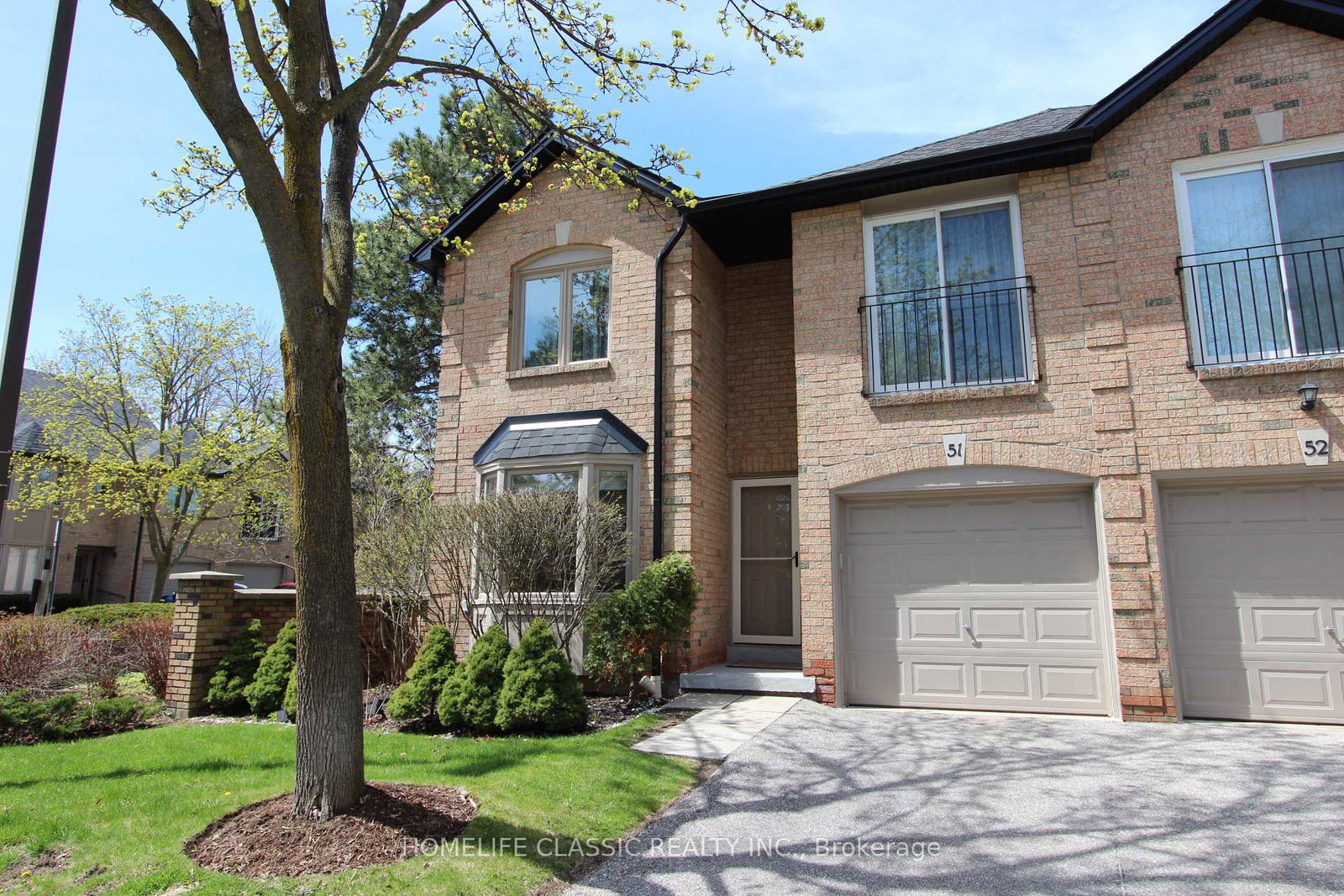 4635-regents-terrace-mississauga-ontario-w13058028