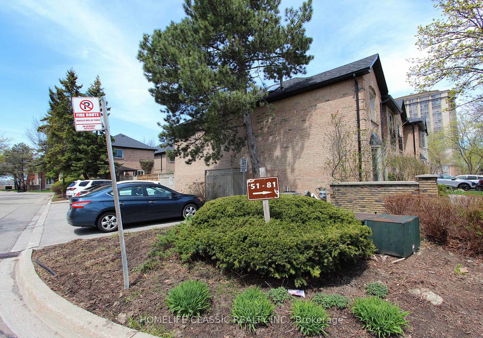 4635-regents-terrace-mississauga-ontario-w13058028