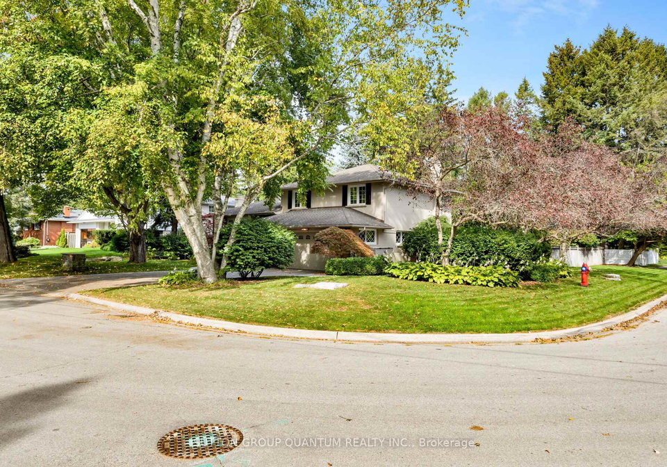 1211-cloverbrae-crescent-mississauga-ontario-w13058118