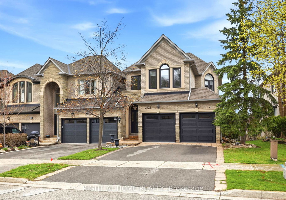 2121-pinevalley-crescent-oakville-ontario-w13058180