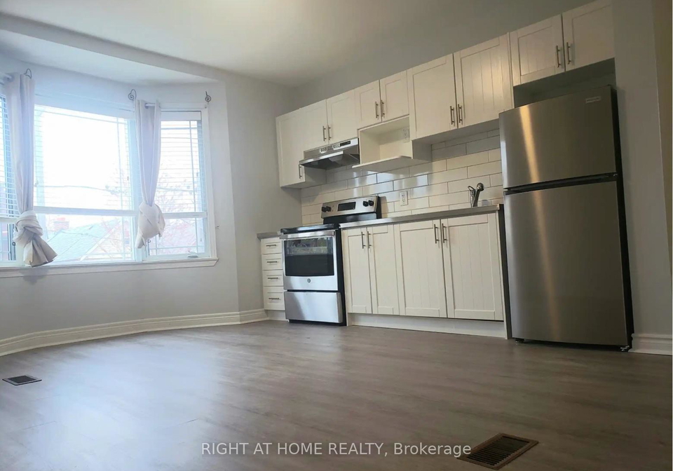 984-ossington-avenue-toronto-ontario-w13058198