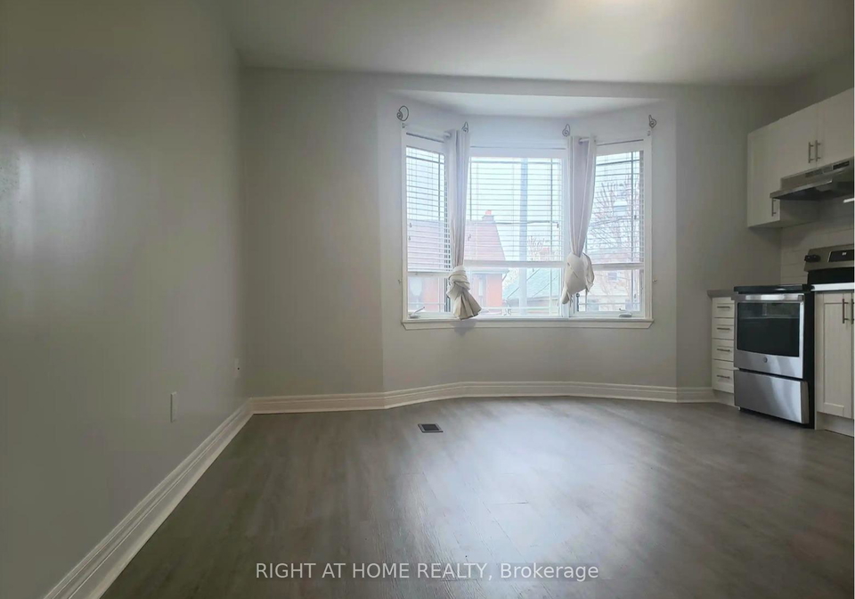 984-ossington-avenue-toronto-ontario-w13058198