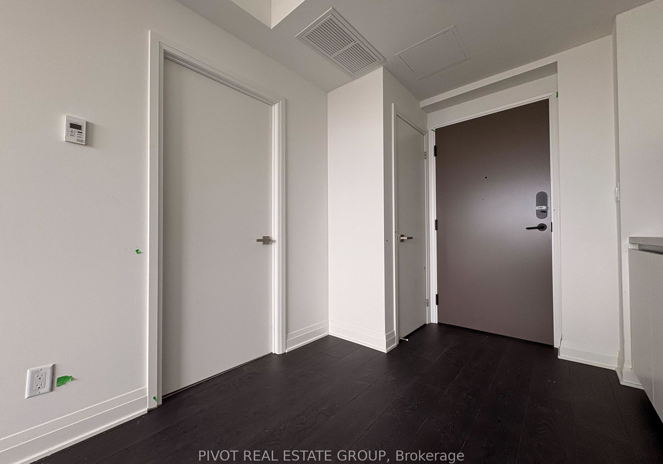 4015-the-exchange-mississauga-ontario-w13058316