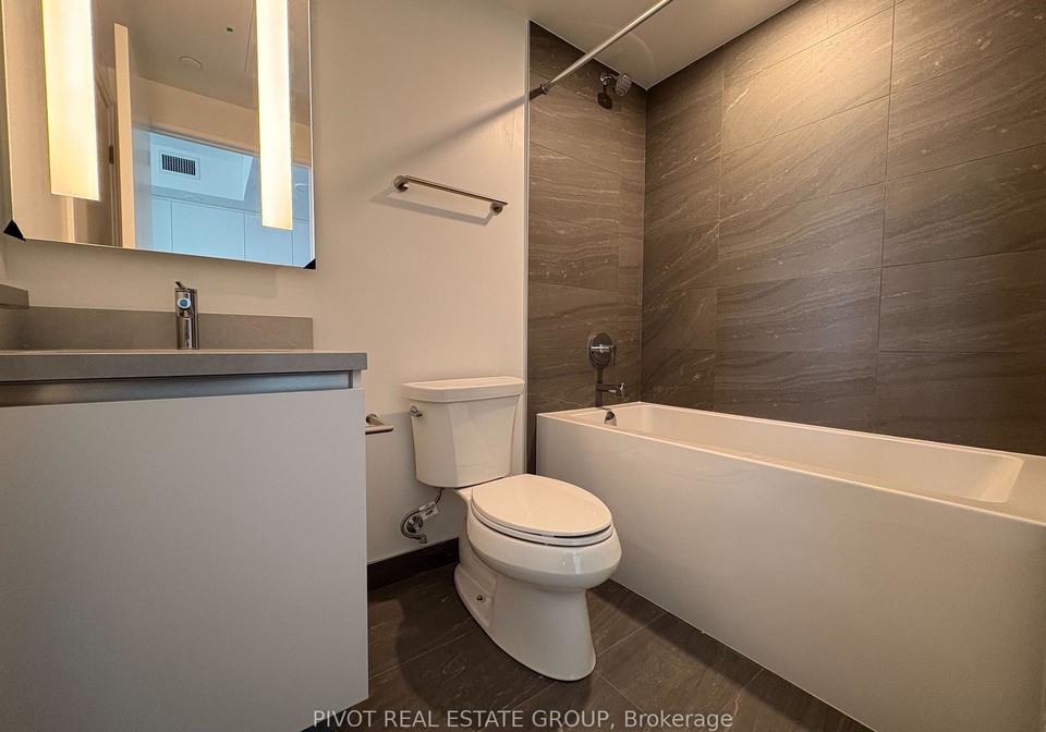 4015-the-exchange-mississauga-ontario-w13058316