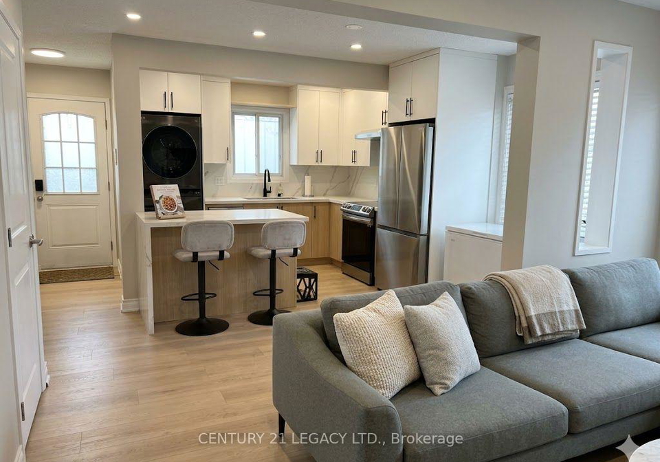 5-haida-square-brampton-ontario-w13058394