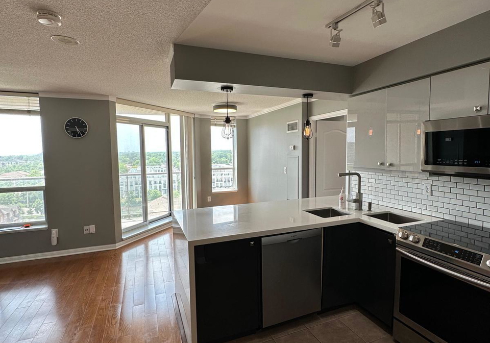 1150-parkwest-place-mississauga-ontario-w13058406