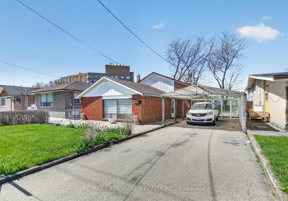 18-de-marco-boulevard-north-york-ontario-w13058568