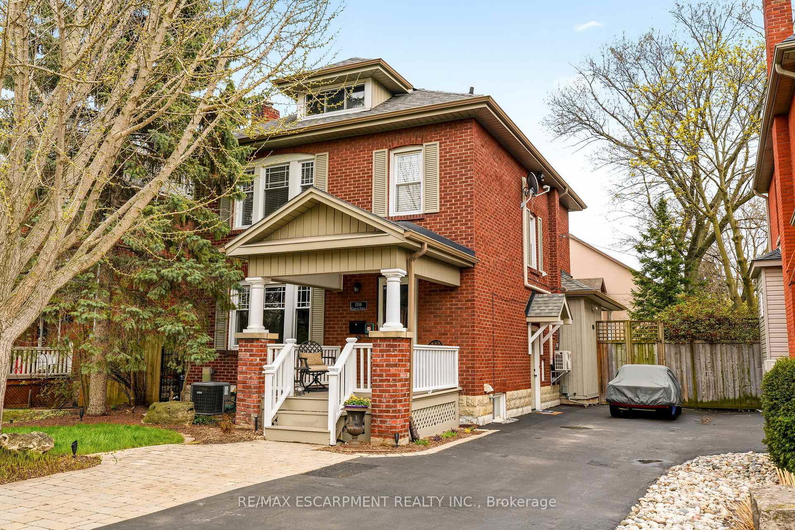 2116-caroline-street-burlington-ontario-w13059038