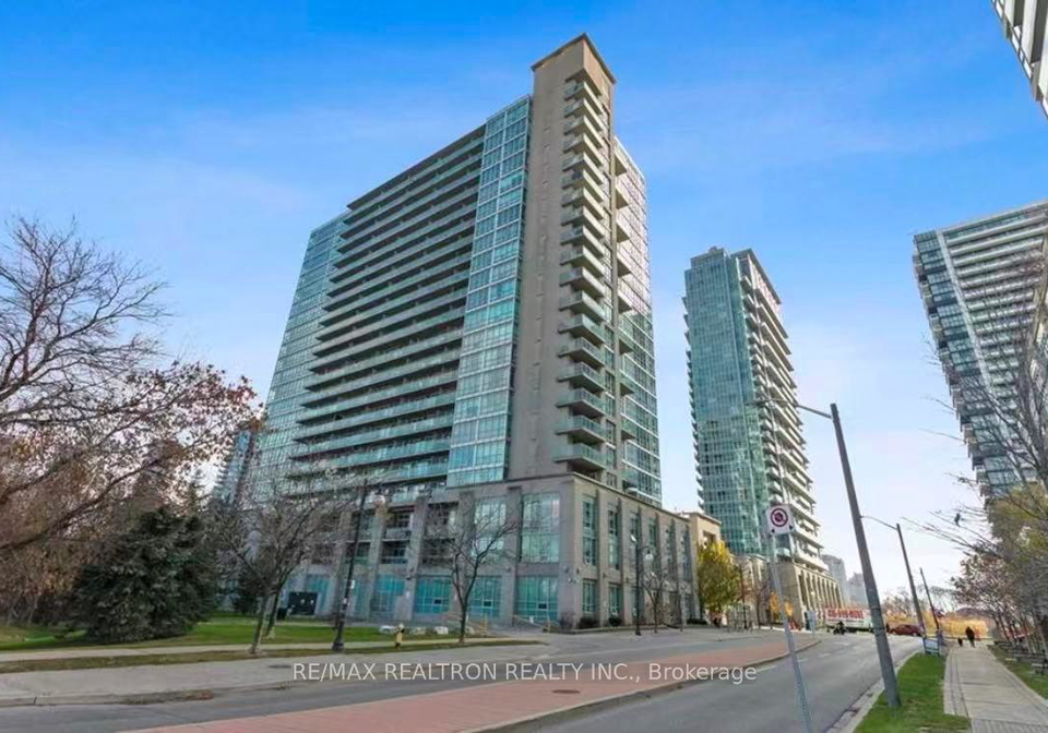 185-legion-road-n-etobicoke-ontario-w13059048