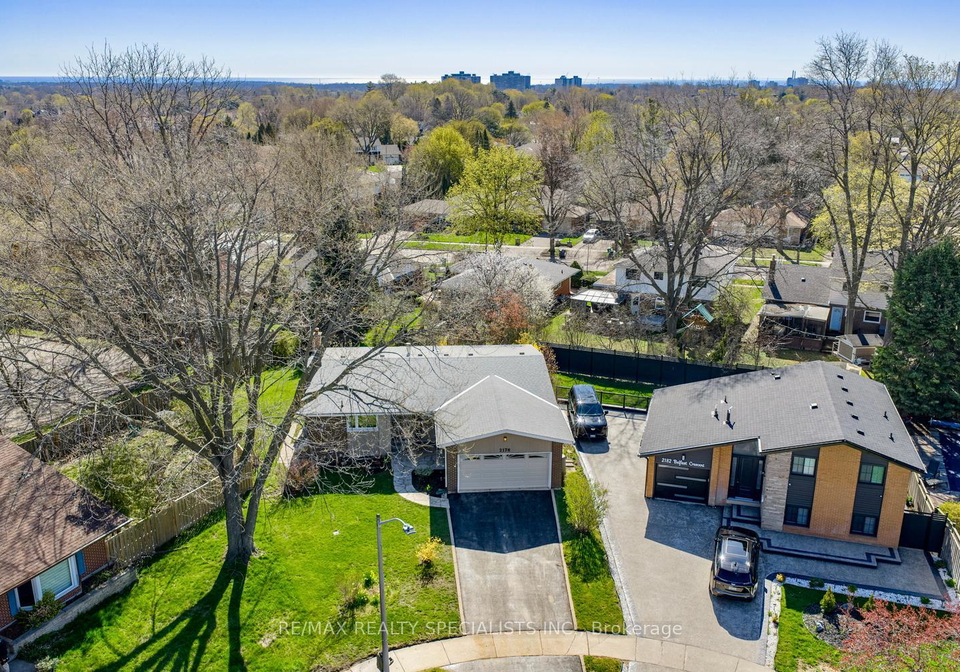 2178-belfast-crescent-mississauga-ontario-w13059074