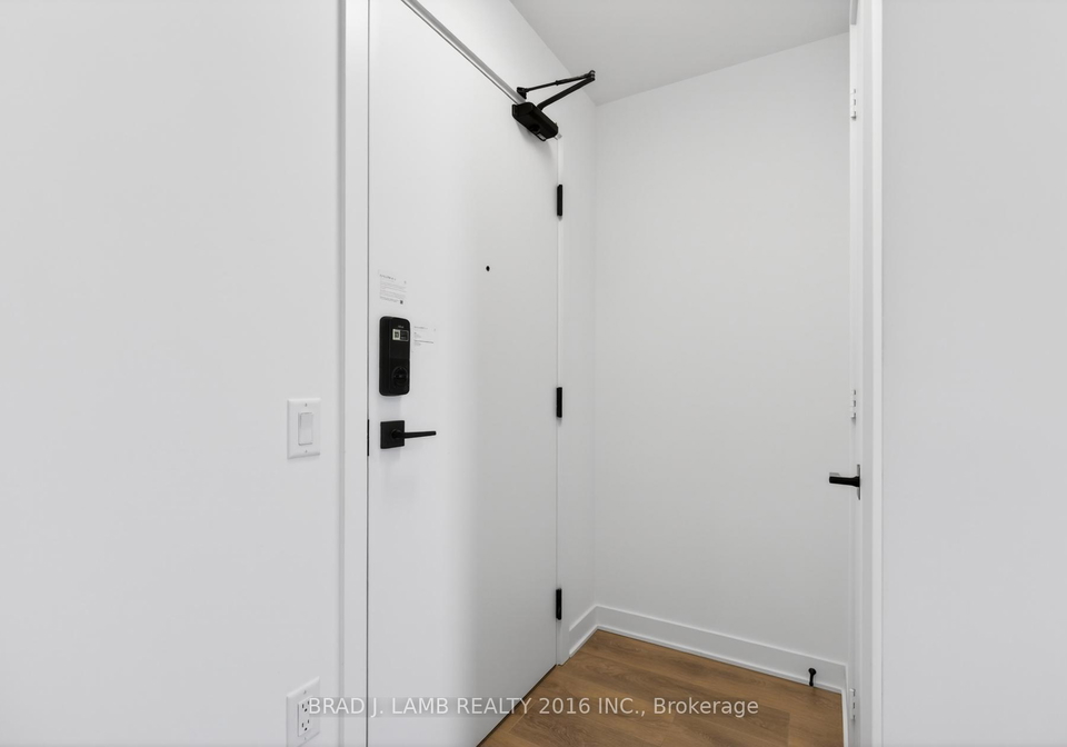 1185-dupont-street-toronto-ontario-w13059094