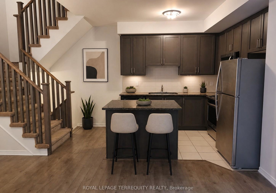 12-applewood-lane-etobicoke-ontario-w13059356
