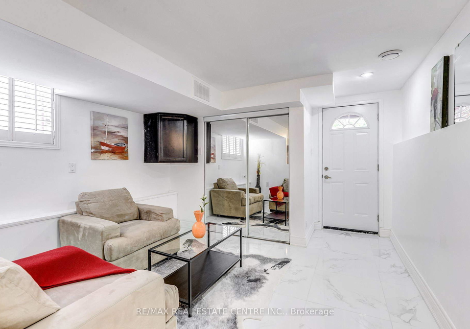 7201-joliette-crescent-mississauga-ontario-w13059474