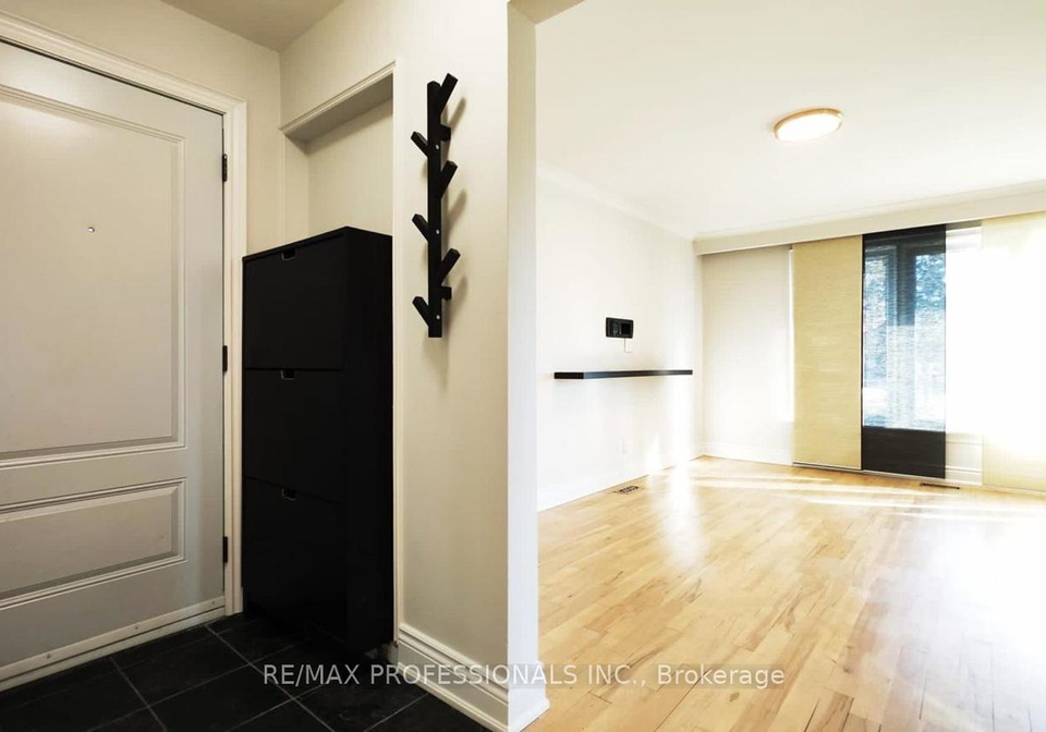 50-eringate-drive-etobicoke-ontario-w13059584